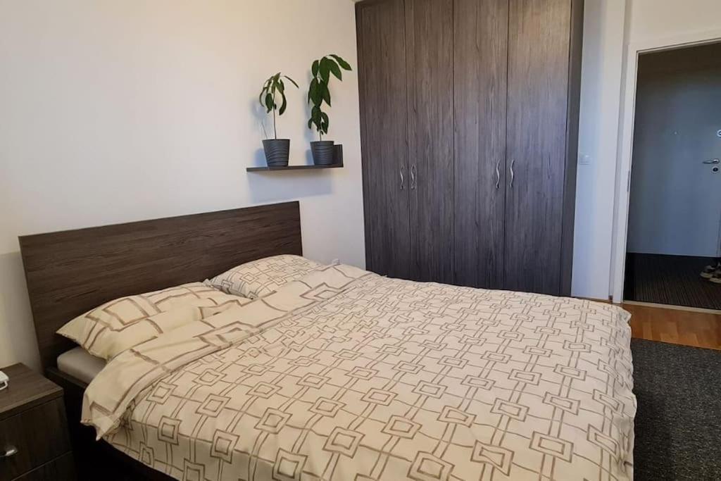 Apartman Mima Ζάγκρεμπ Εξωτερικό φωτογραφία